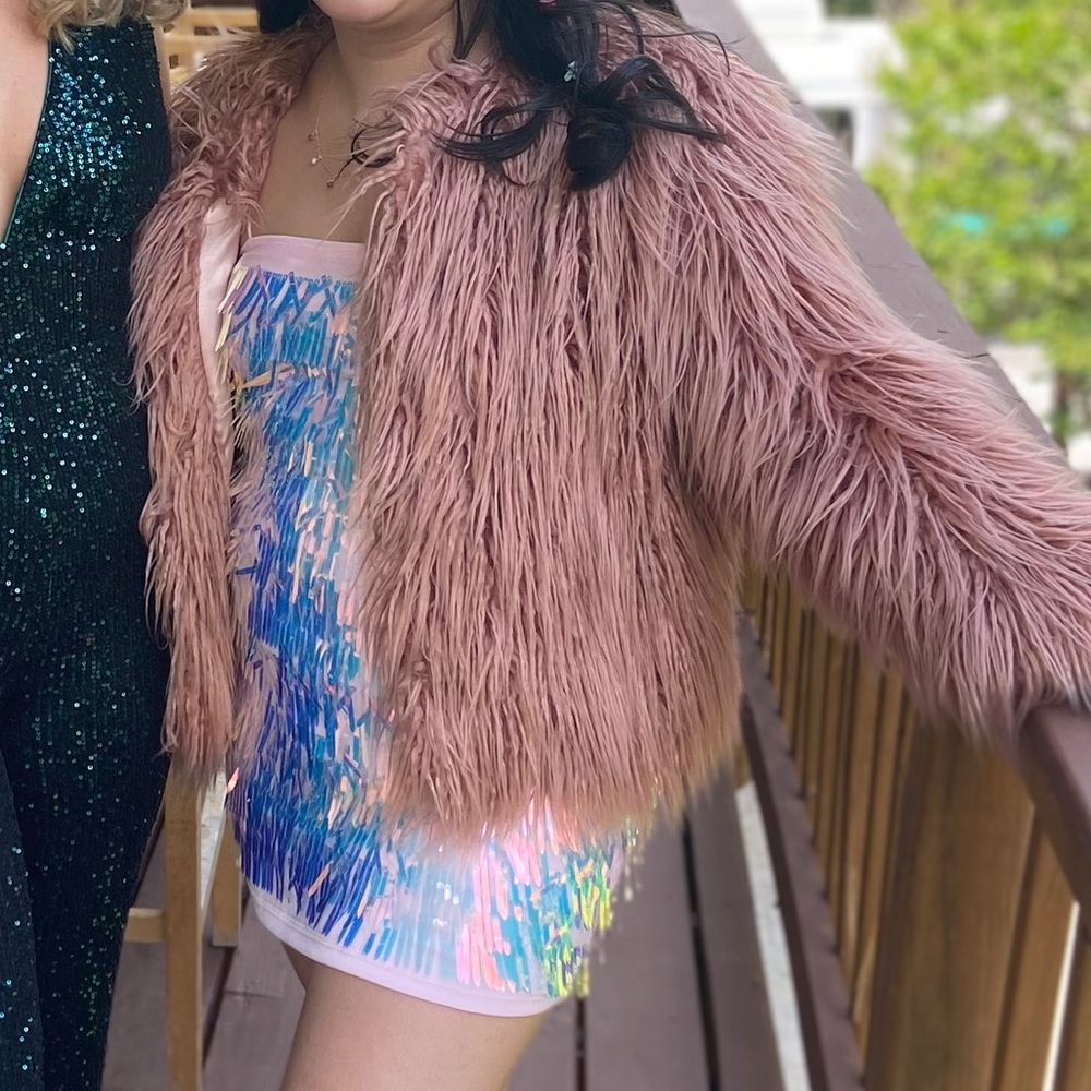 1. State Faux Fur Dusty Mocha Pink Shaggy Crop Hip Style Coat Size Medium